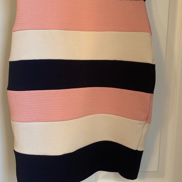 Windsor Navy Blue, Pink and White Dress Small - Picture 2 of 3